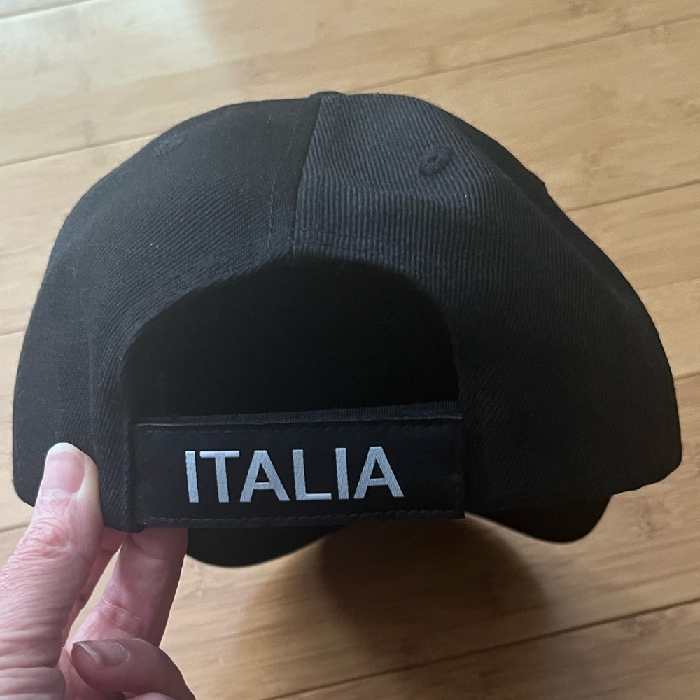 Italia Black Baseball Cap - Picture 2 of 3